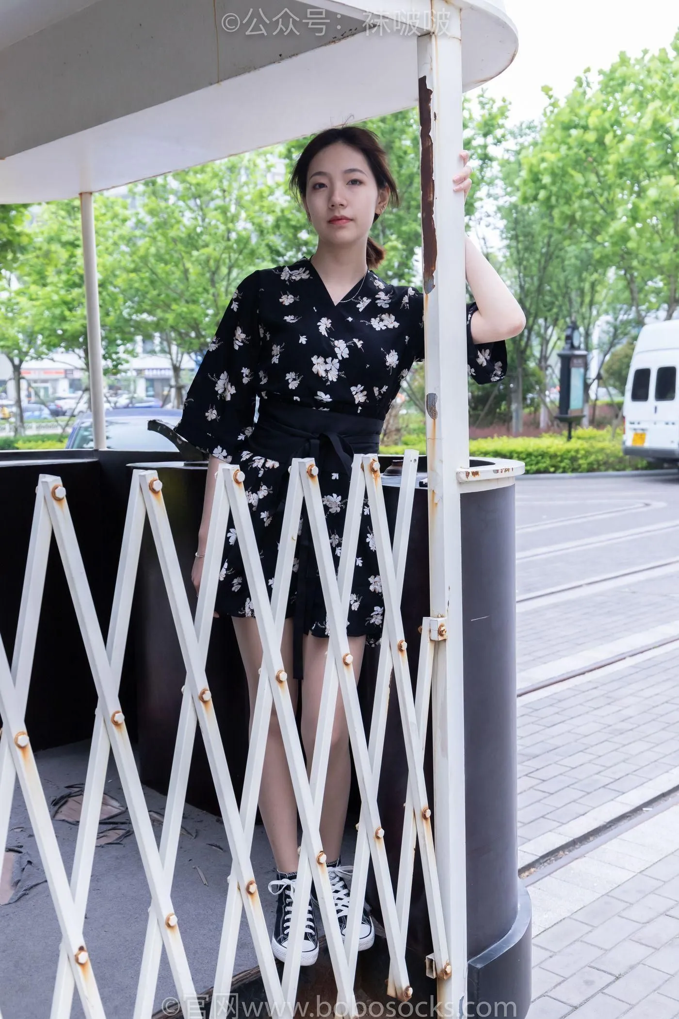 [BoBoSocks袜啵啵]NO.013 小甜豆-匡威帆布鞋、浅灰色短棉袜、肉丝 [132P]插图